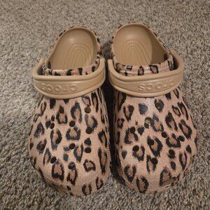 Women's Crocs Size 9 Leopard